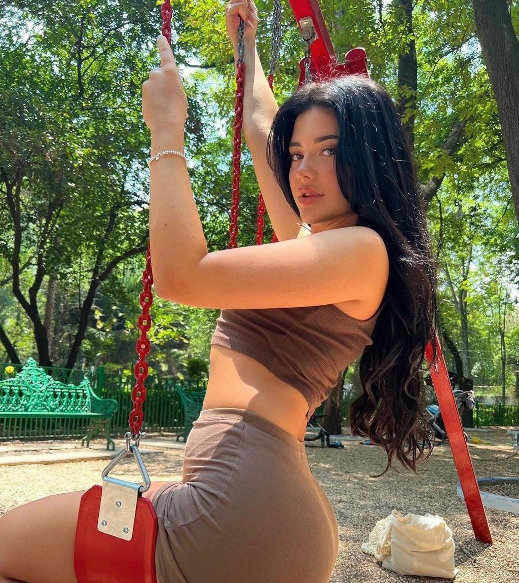 Юлия привлекальеная девушка из Новоузенска цена от 4000 руб